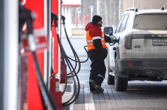 El apoyo a la refinación de petróleo nacional en el extranjero será financiado con el presupuesto ruso. ¿Por qué es necesario y quién puede recibir pagos?