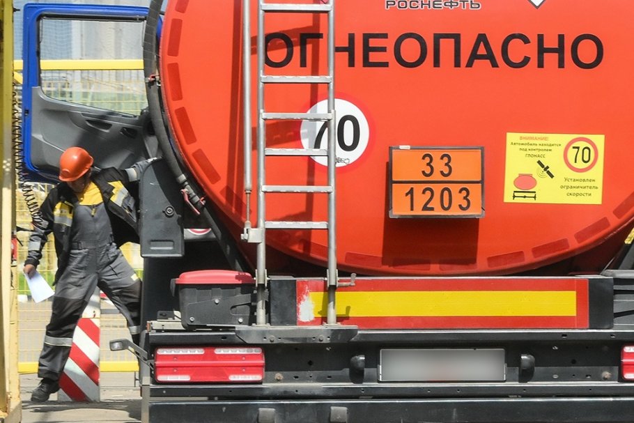 El Ministerio de Energía firmará acuerdos con los petroleros. ¿Ayudará esto a contener el aumento de precios de gasolina?